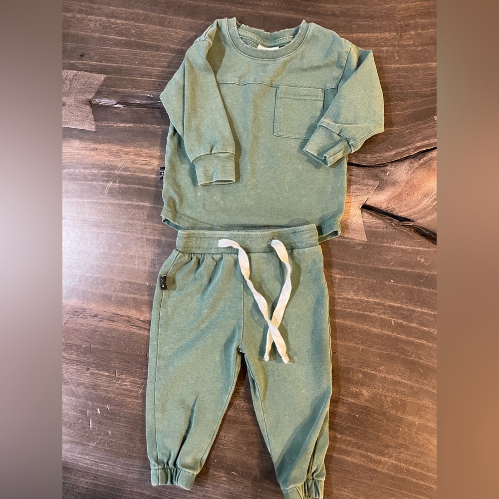 Olive & Scout 6-12 month sweats